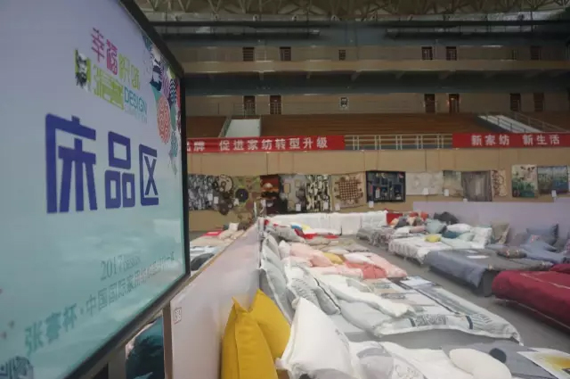 Ҹζϯͨ300Ҽa(chn)ƷŮʣ